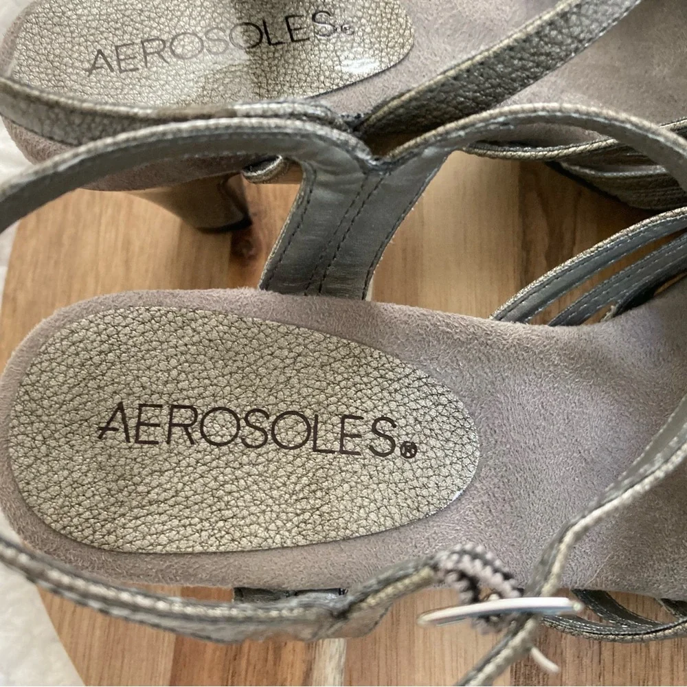 Aerosoles women’s silver kitten heel sandals, size 6.5 - Picture 5 of 8